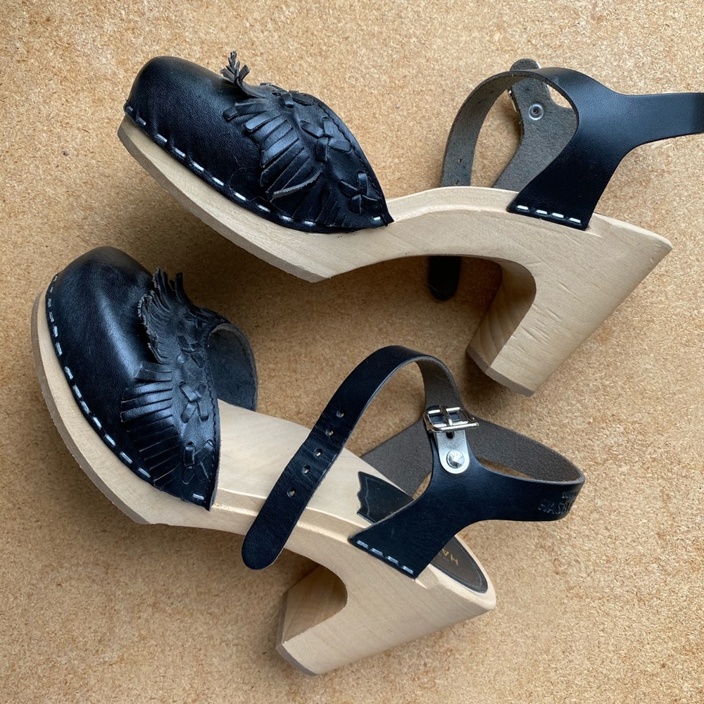 Swedish Hasbeens! Black clogs